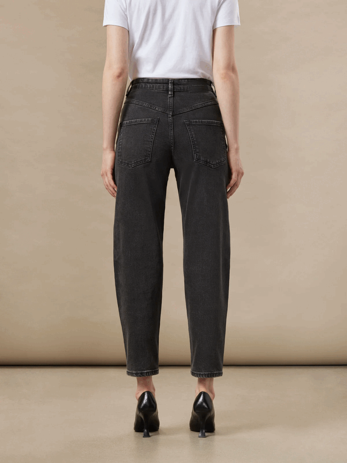 The Linda Balloon Jean in Washed Black